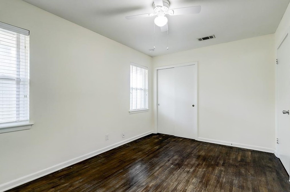 8923 Blankenship Dr, Houston TX  77080-3002 exterior