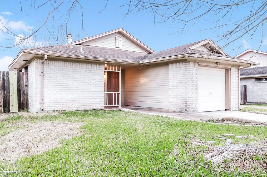 16227 Corsair Rd, Houston TX  77053-4303 exterior