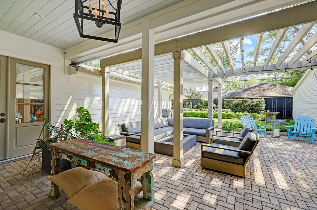 12227 Boheme Dr, Houston TX  77024-4930 exterior