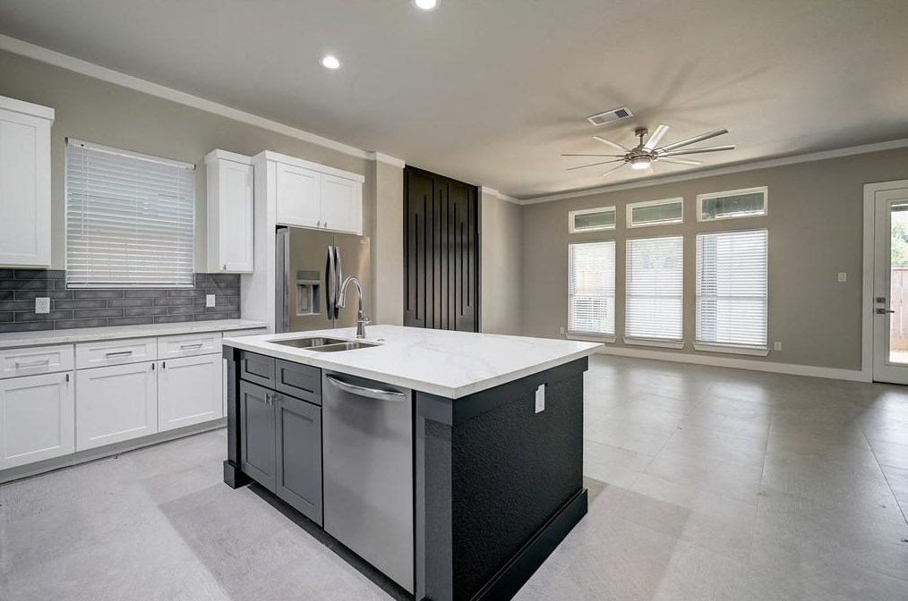 3730 Seabrook St, Houston TX  77021-5619 exterior