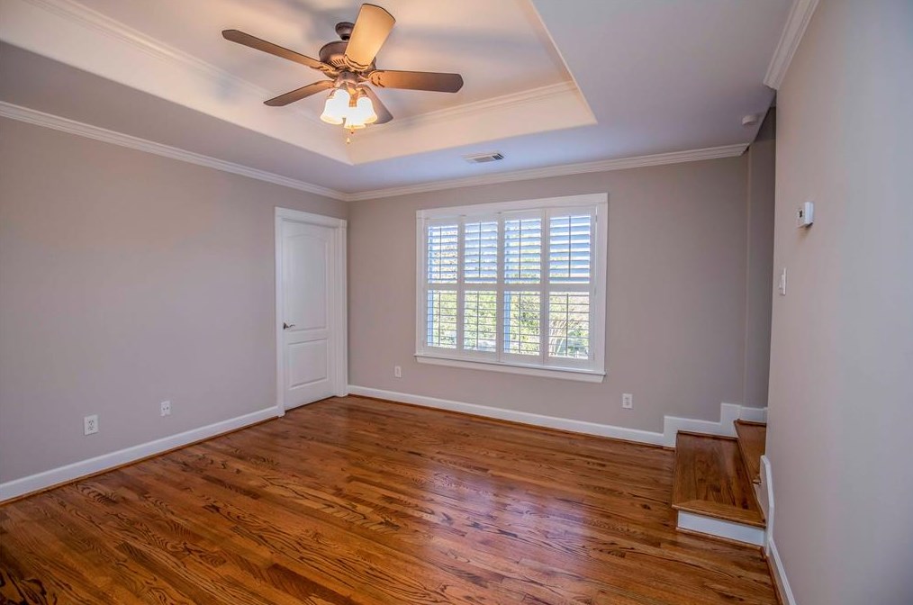 1609 Mcduffie, Houston TX  77019-5311 exterior