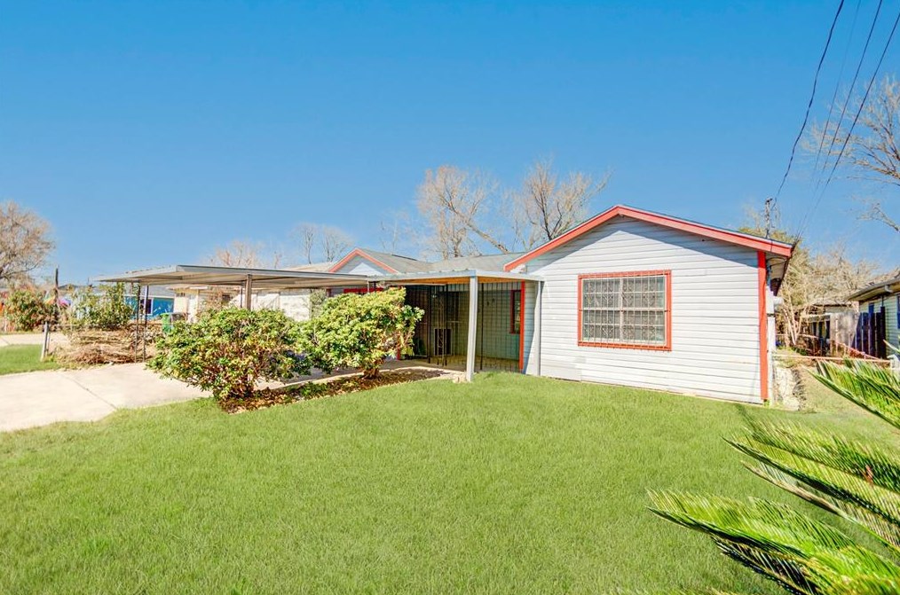 3735 Dreyfus St, Houston TX  77021-4733 exterior