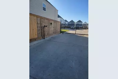 11320 Stonework Garden Lane, Houston, TX 77076 - Photo 27