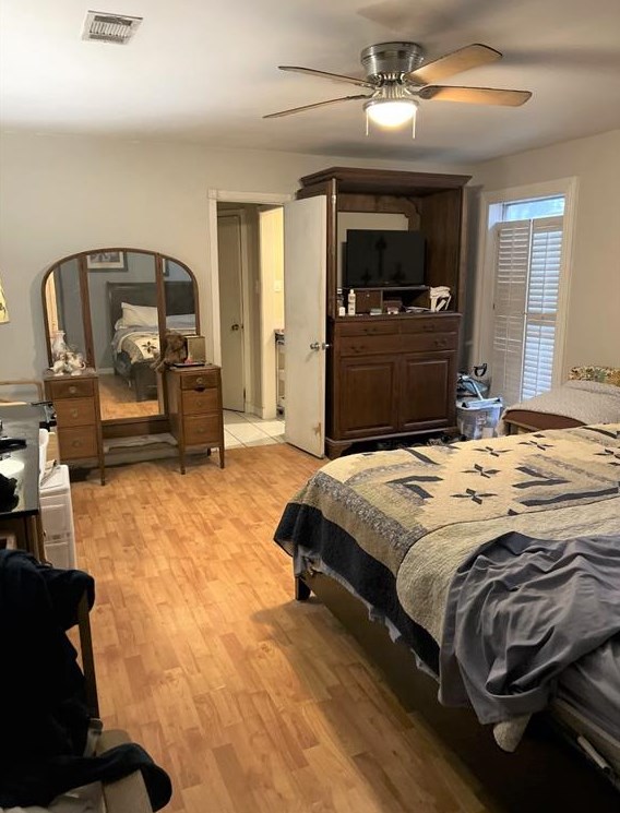 9911 Waving Fld Dr, Houston TX  77064-4239 exterior