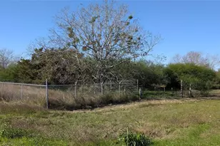 0000 S Meadow Ln, El Campo, TX 77437 - Photo 11