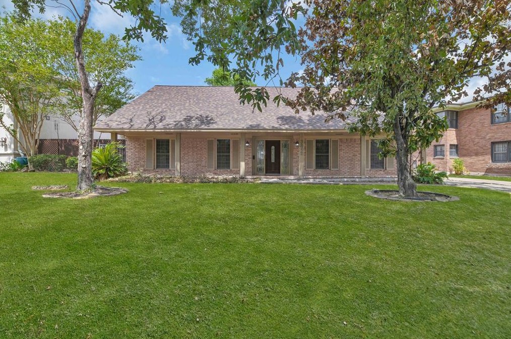 3943 Fernwood Dr, Houston TX  77021-1521 exterior