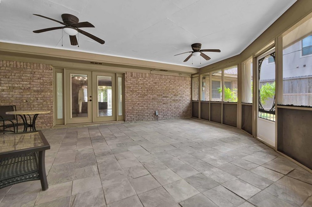 3943 Fernwood Dr, Houston TX  77021-1640 exterior