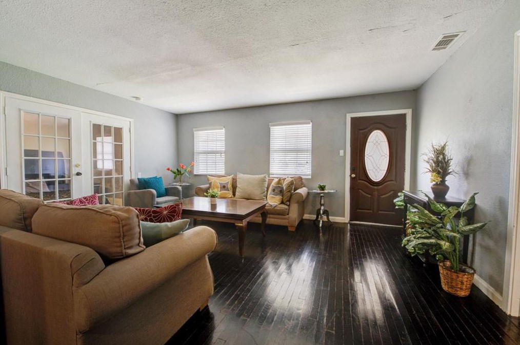 3548 Ruth St, Houston TX  77004-4941 exterior
