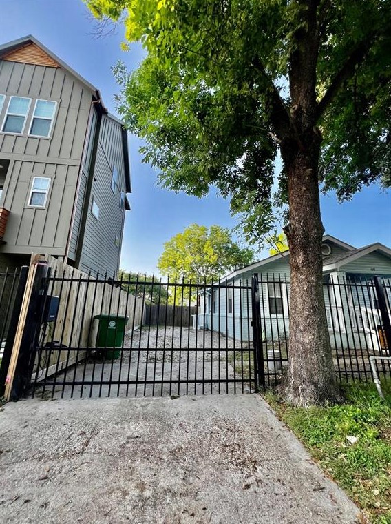 1511 Evelyn St, Houston TX  77009-3425 exterior