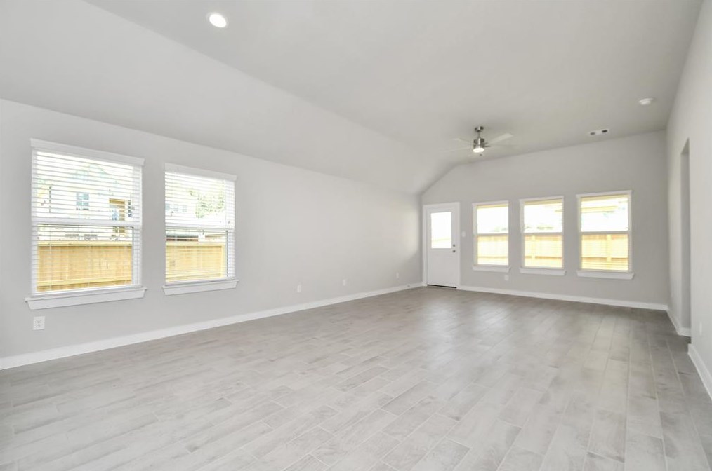 15511 Fall Fern Cir, Houston TX  77044-6247 exterior