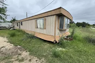 562 Siesta Dr, Bandera, TX 78003 - Photo 5