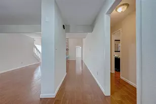 2022 Highland Hills Dr, Sugar Land, TX 77478 - Photo 5