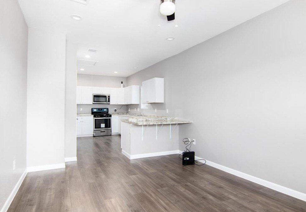 1709 Stevens St, Houston TX  77026-7428 exterior