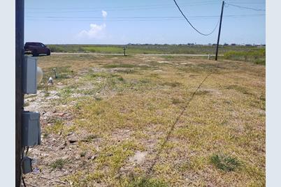 993 Neptune, Sargent, TX 77414 - Photo 5