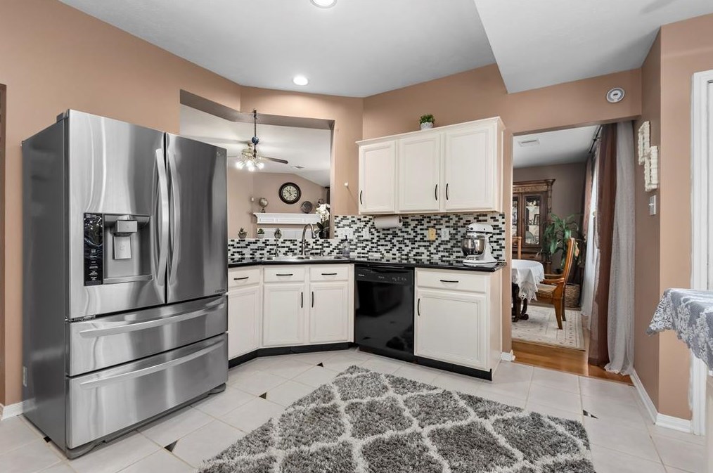 11430 Amber Vly Ct, Houston TX  77066-3955 exterior