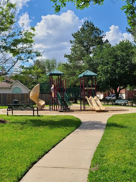 11430 Amber Vly Ct, Houston TX  77066-3955 exterior