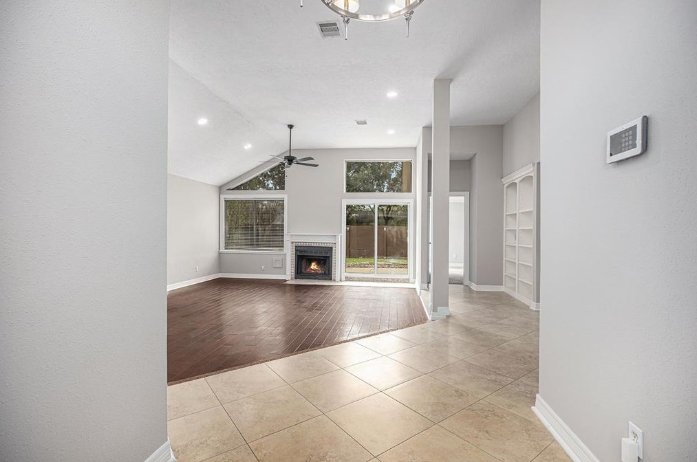 15867 Meadow Village Dr, Houston TX  77095-3718 exterior