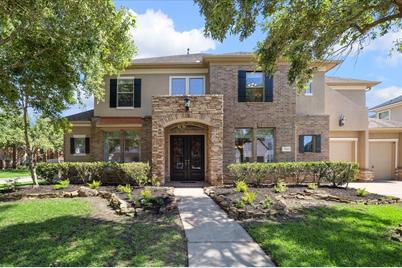 7514 Shannondale Drive, Sugar Land, TX 77479 - Photo 1