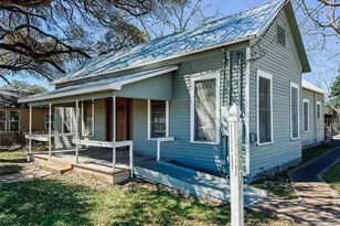 1404 Fannin St, Columbus, TX 78934 - Photo 1