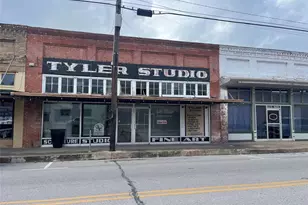 215 E Main St, Eagle Lake, TX 77434 - Photo 1