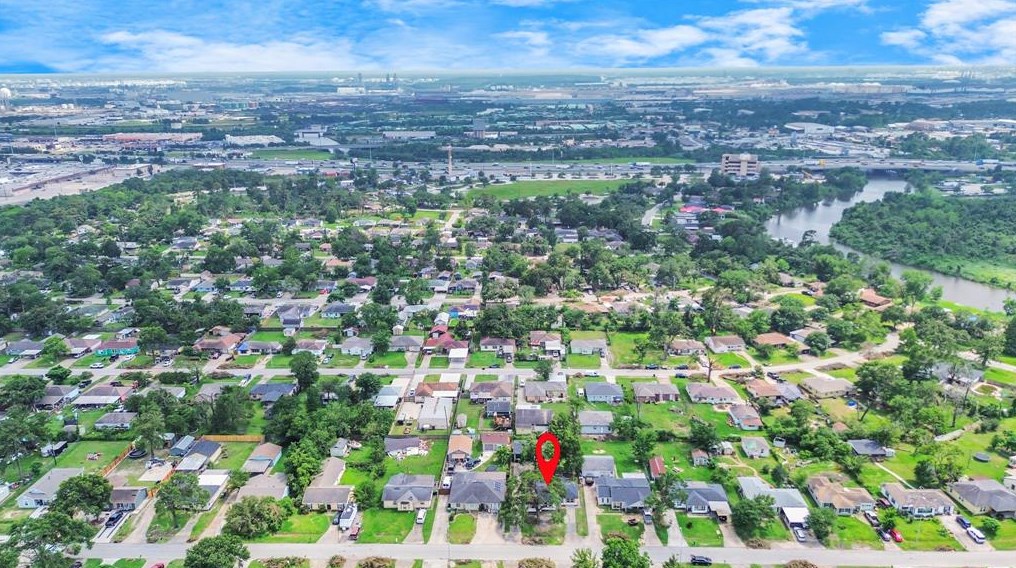 13118 Blythe St, Houston TX  77015-5018 exterior