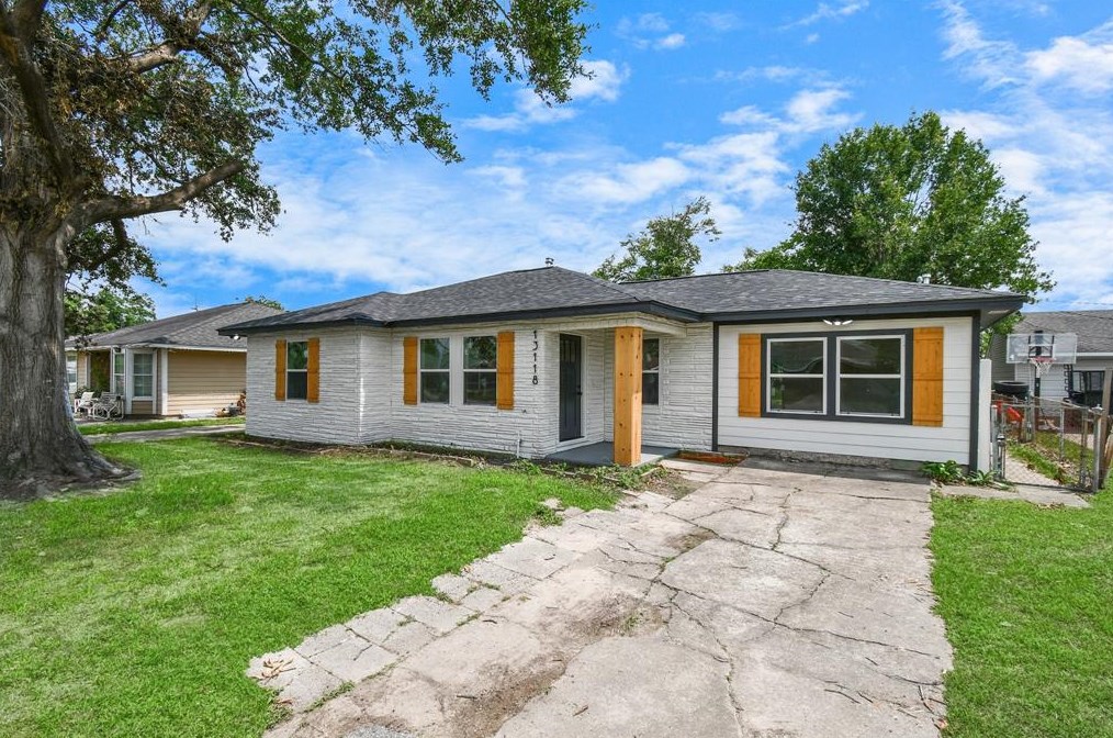 13118 Blythe, Houston TX  77015-5044 exterior