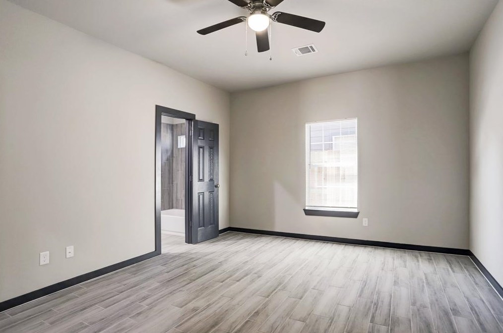8103 Glass St, Houston TX  77016-6244 exterior
