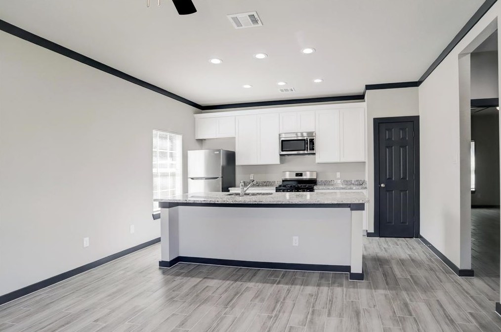 8103 Glass St, Houston TX  77016-6244 exterior