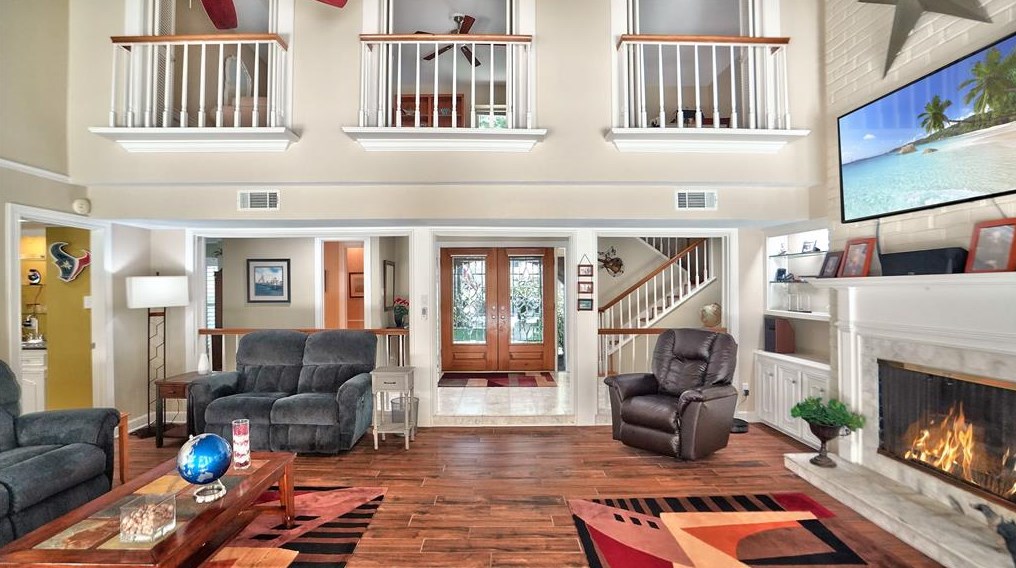 10523 Fawnview Dr, Houston TX  77070-3306 exterior