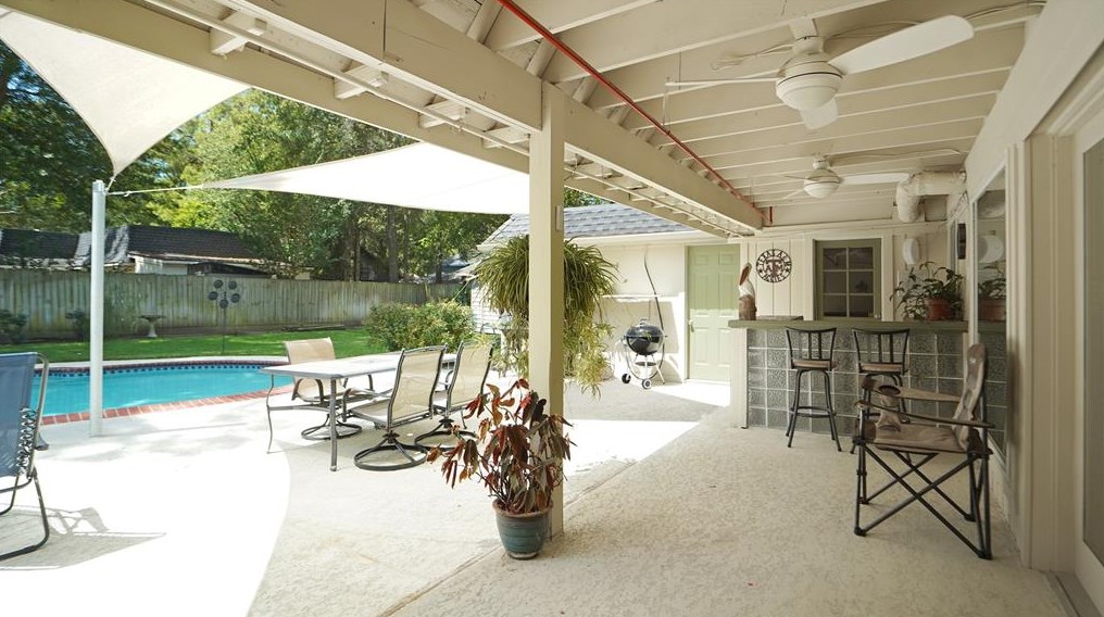 10523 Fawnview Dr, Houston TX  77070-3306 exterior