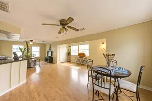 138 Tarpon St, Bayou Vista, TX 77563 - Photo 11