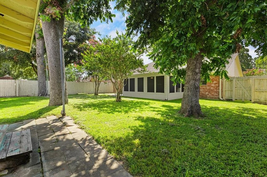 12735 Labelle Ln, Houston TX  77015-2727 exterior