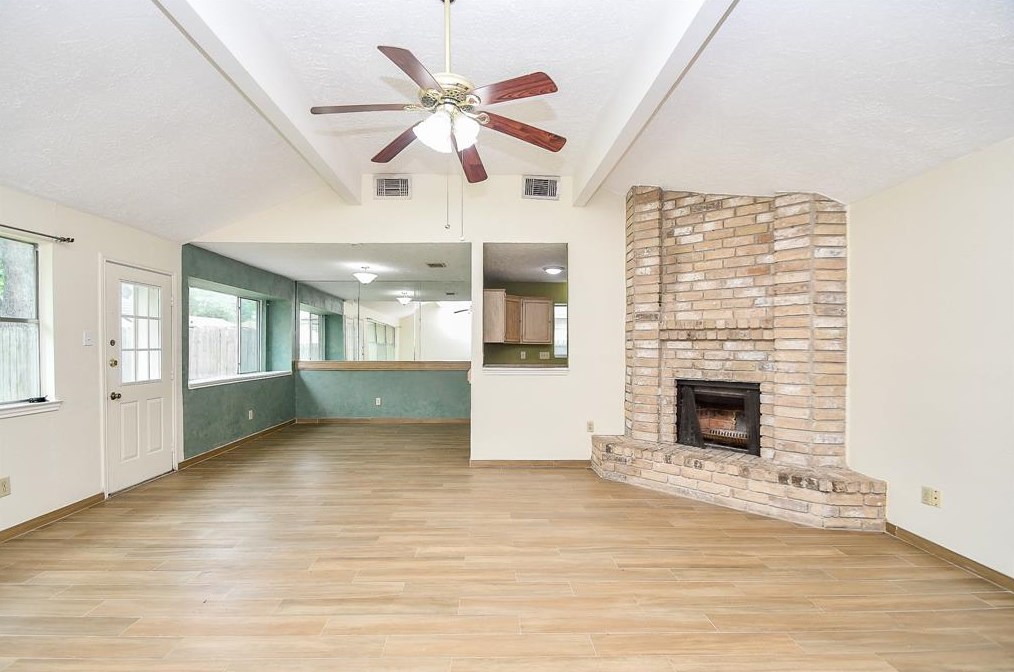 13411 Somersworth Dr, Houston TX  77041-5837 exterior