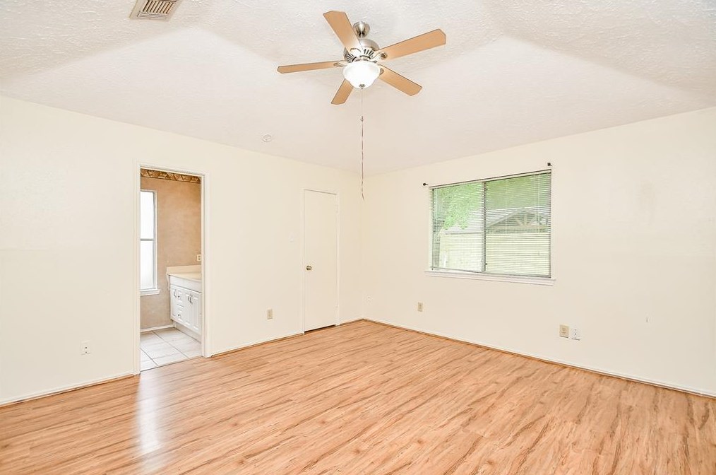 13411 Somersworth Dr, Houston TX  77041-5837 exterior