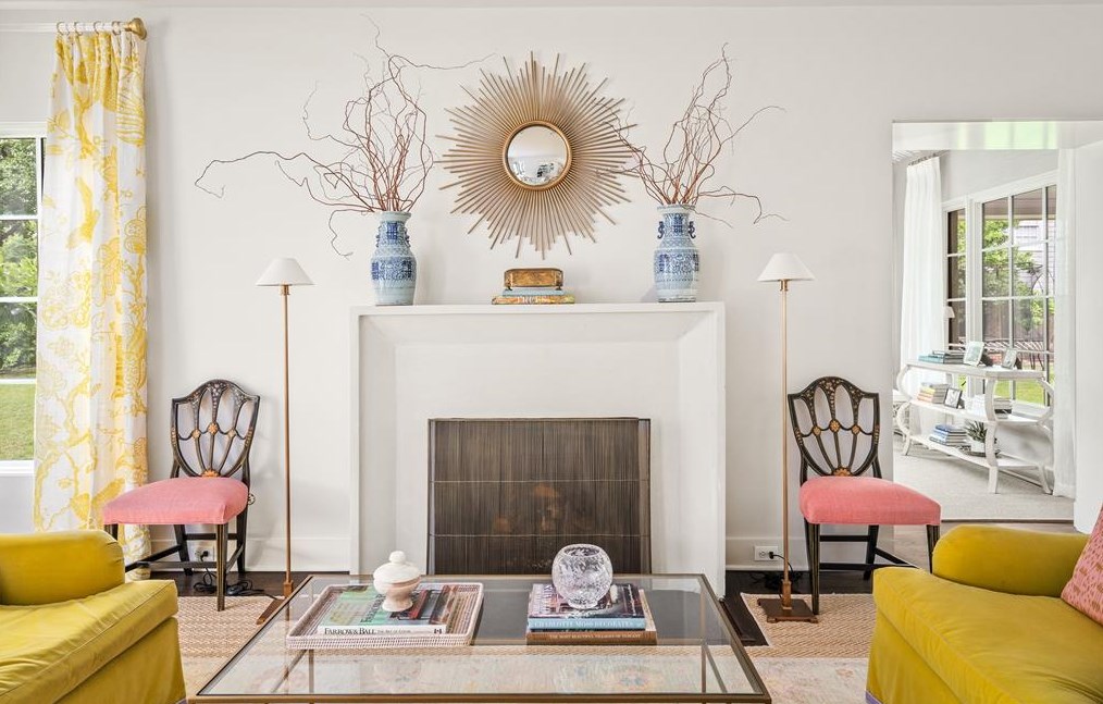 2209 Pine Valley Dr, Houston TX  77019-3510 exterior