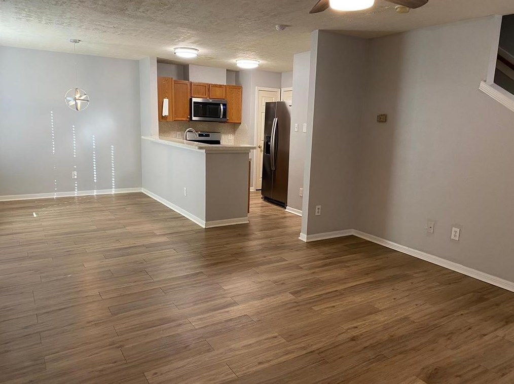 4627 Hawk Meadow Dr, Katy TX  77449-1207 exterior