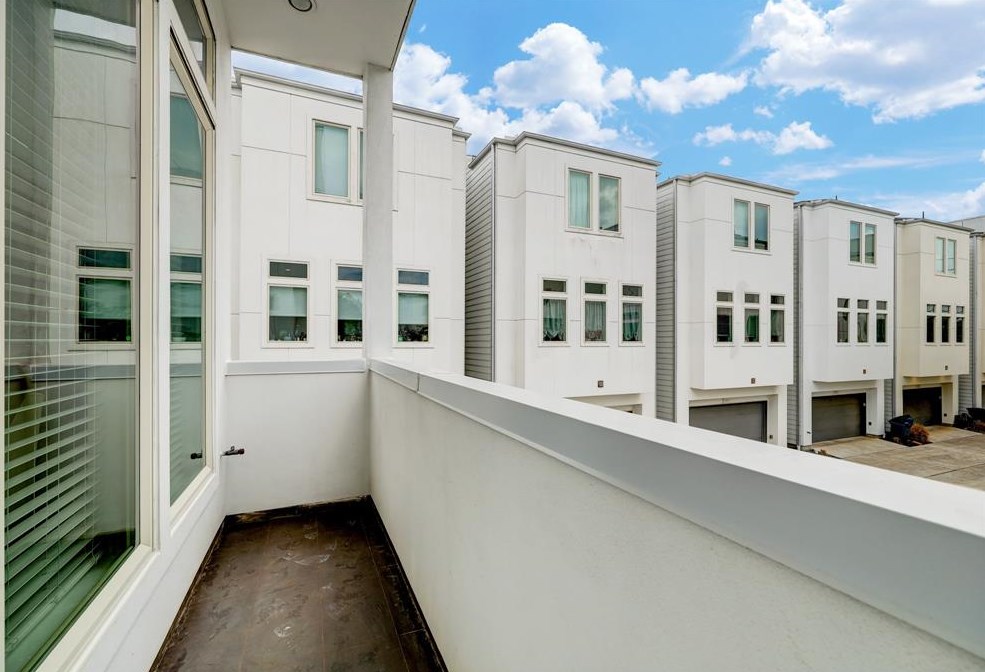 1312 Delano, Houston TX  77004-1646 exterior