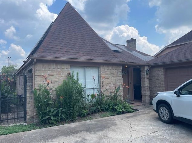 13850 Sheri Hollow Ln, Houston TX  77082-3314 exterior