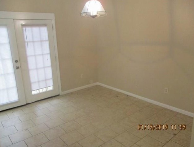 7025 Alabonson Rd, Houston TX  77088-5301 exterior