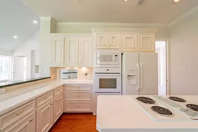 302 Woodside Lane, Montgomery, TX 77356 - Photo 3