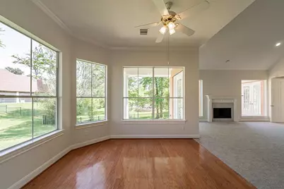 302 Woodside Lane, Montgomery, TX 77356 - Photo 5