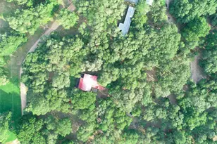 302 Bluebonnet Rd, Sheridan, TX 77475 - Photo 3