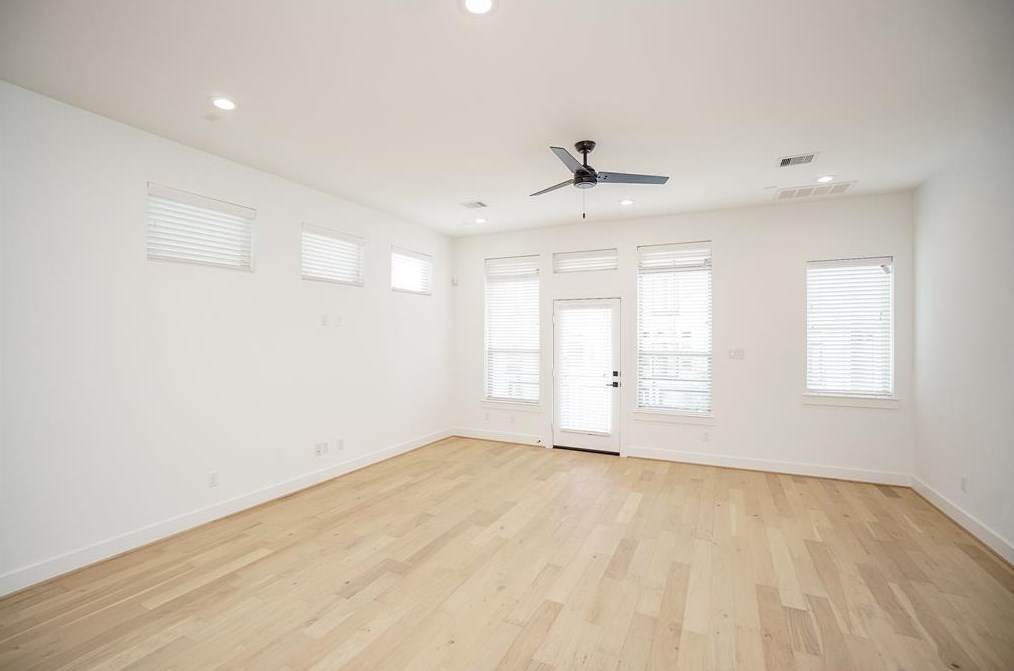 2317 Sherwin St, Houston TX  77007-1030 exterior