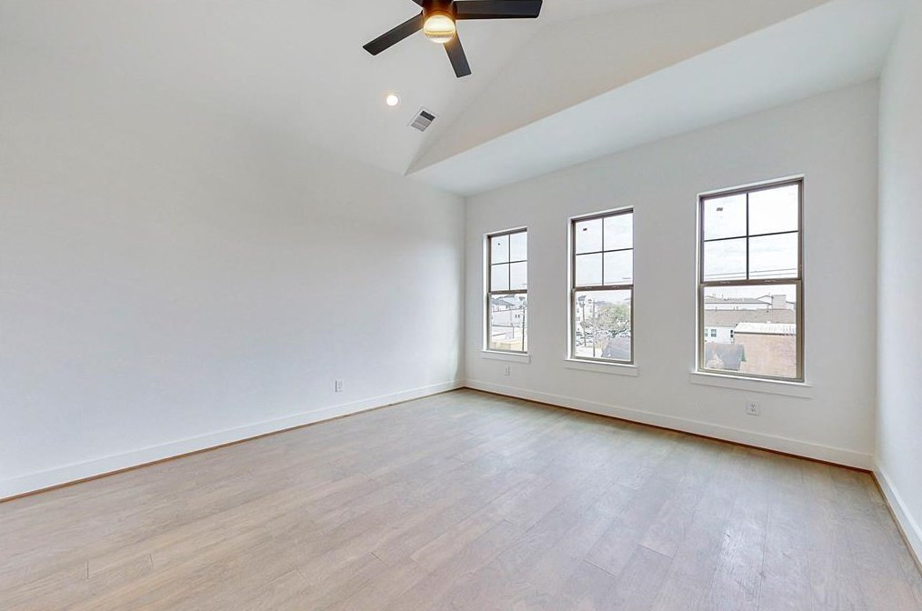 2317 Sherwin St, Houston TX  77007-1030 exterior