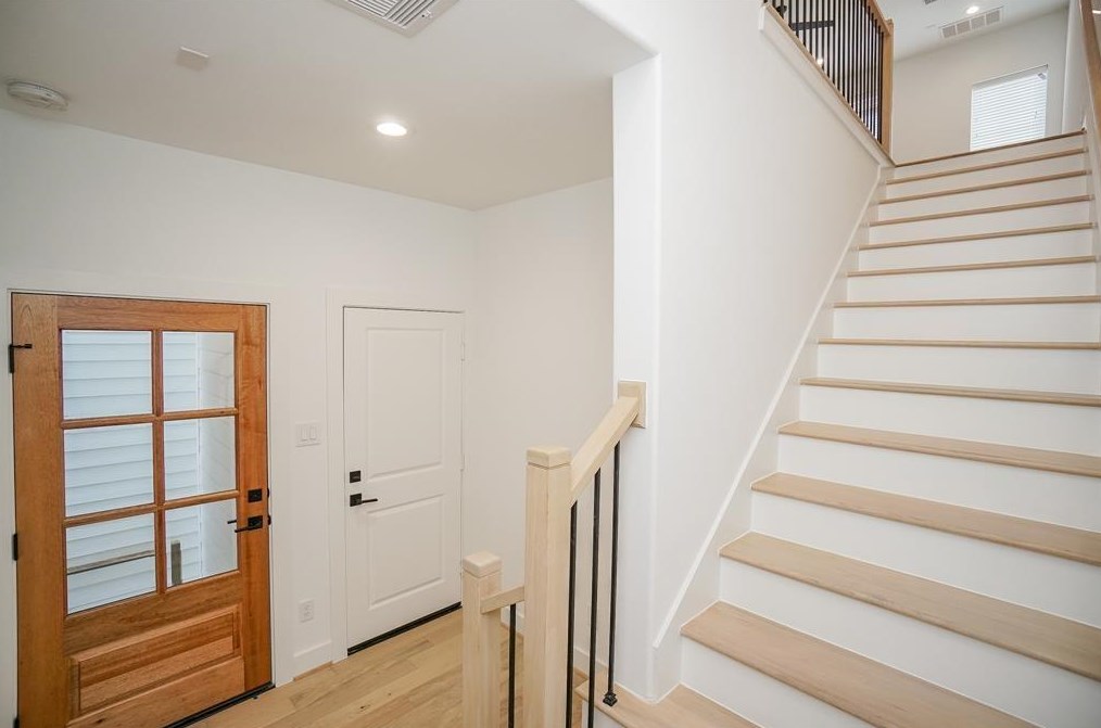 2317 Sherwin St, Houston TX  77007-1030 exterior