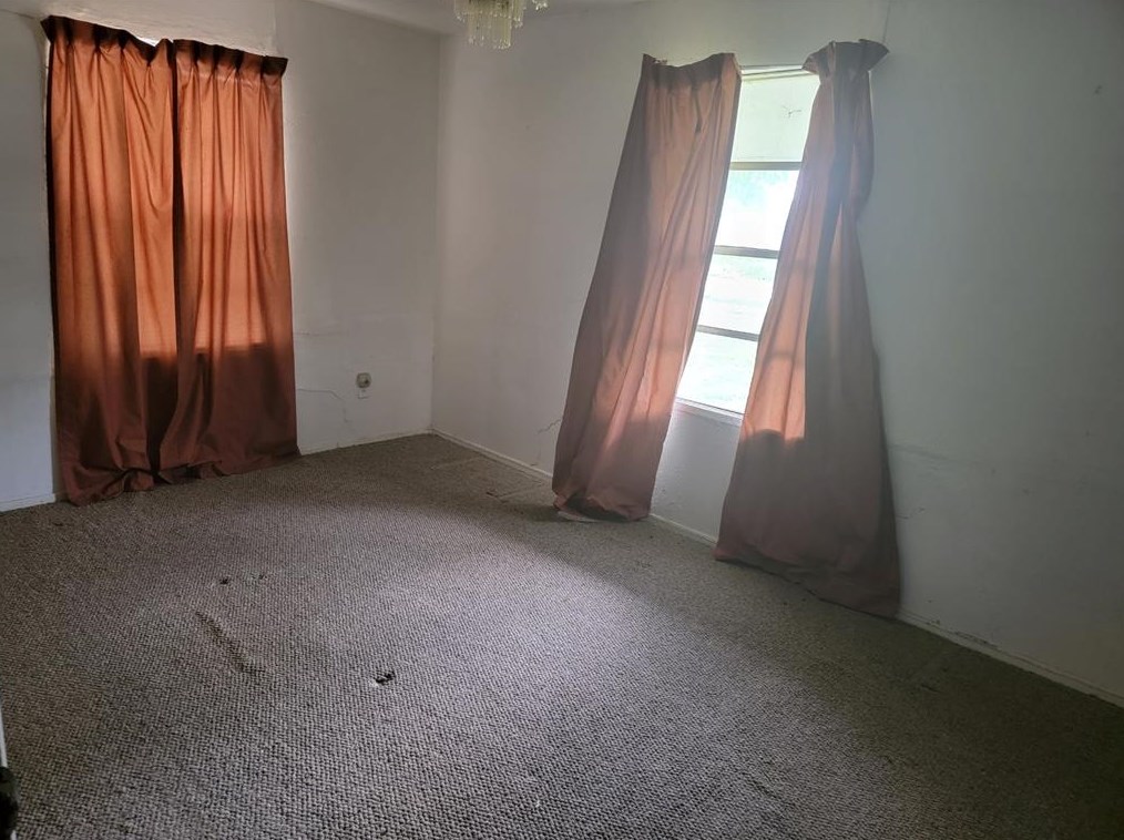 9422 Coffee St, Houston TX  77033-4110 exterior