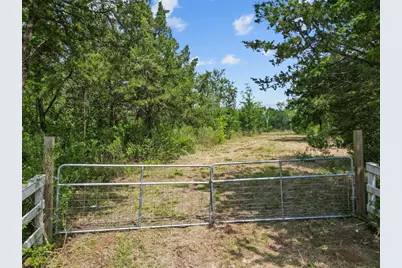 9204 Neville, Hitchcock, TX 77563 - Photo 1