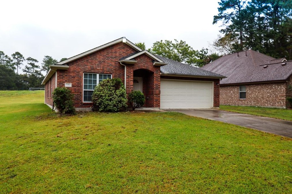 1102 Adrift Ct, Crosby TX  77532-5132 exterior