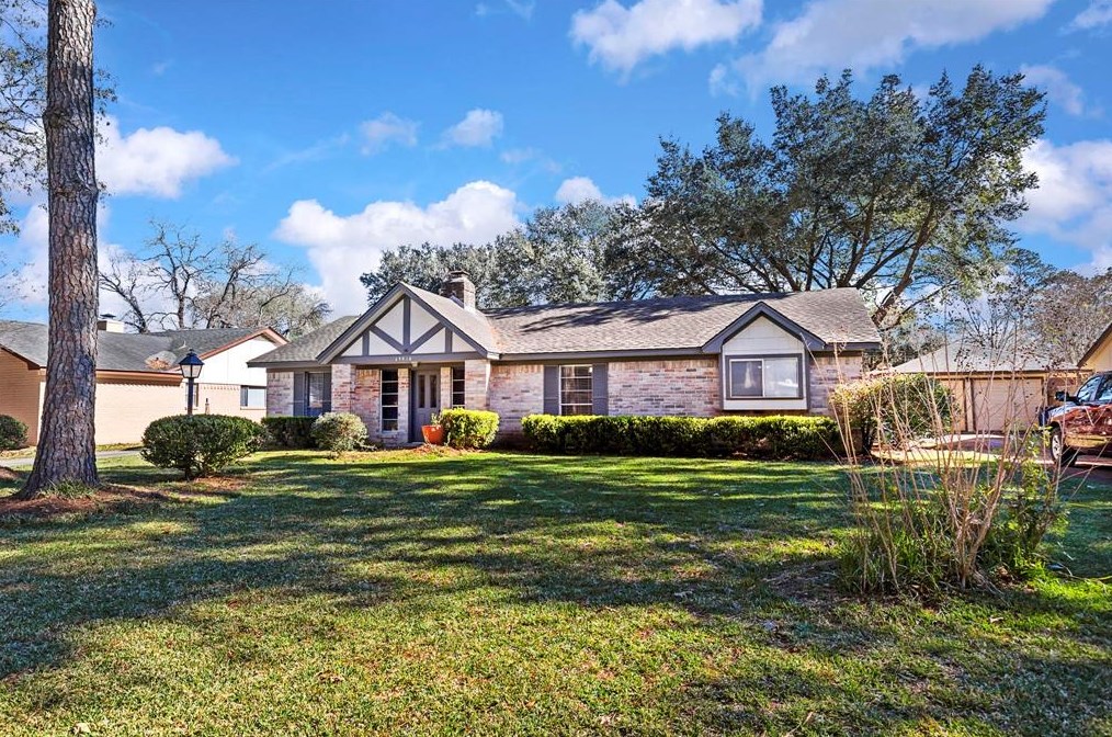 29018 Elmwood Dr, Spring TX  77381-1025 exterior