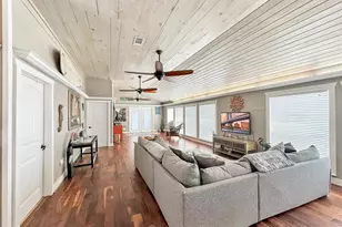 1056 Van Sant, Gilchrist, TX 77617 - Photo 25